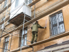 В Волжском осуществляют замену лифтов