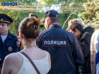 Следом за администрацией комментарий по поводу драки на выпускном предоставило и Управление МВД по Волжскому