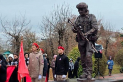 Народный памятник воинам всех эпох: в волгоградской области открыли мемориал ветеранам
