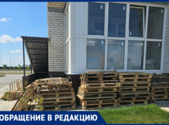 Жизнь под грохот фур: магазин отравил жизнь многодетной семье в Волжском