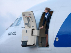 В международном аэропорту Волгограда экстренно приземлился самолет из Казахстана