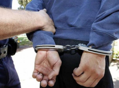 Доблестные прапорщики задержали коварного беглеца в Волжском