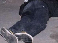 В Волжском на Горького Volkswagen Vento насмерть сбил мужчину