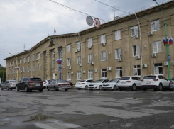 Волжский сэкономит на охране администрации 1,3 миллиона бюджетных рублей 