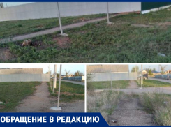 «Участок продали и установили забор. Людям негде ходить», - волжанка о единственном тротуаре