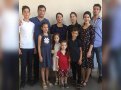 Как живет «женщина года» и многодетная мама из Волжского