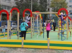 Первая спортплощадка с двумя секторами от Елены Исинбаевой появилась в Волжском