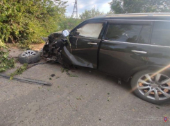 2 человека, в том числе подросток, пострадали в ДТП в Волжском