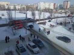 В Волжском начали эвакуировать школы из-за угрозы терактов