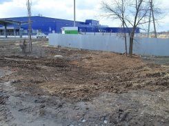 Строители «Леруа Мерлен» в Волжском раскурочили городскую территорию