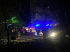 4 пожарных машины и скорая: что происходило у «свечки» у ЦУМа в Волжском