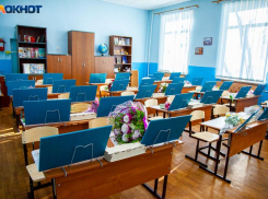В Волжском школы закрывают на карантин по COVID-19
