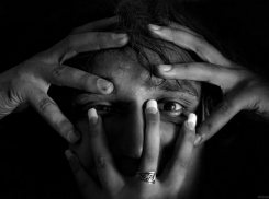 Волжан сводят с ума кризис и голоса в голове