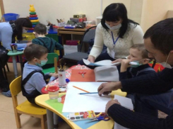 В Волжском открылся клуб семейного общения «Планета семья» 