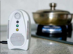 Мошенницы заставляют покупать волжан сигнализаторы газа