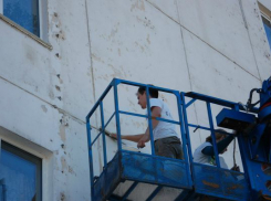 Волжские художники превращают старые фасады домов в произведения искусства