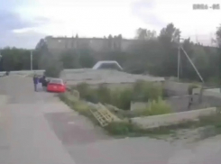 В Волжском троих школьников призовут к ответу за разбитый ради забавы автомобиль