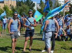 В Волжском отметили день Воздушно-десантных войск