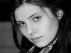 Любимую дочь Валентину с юбилеем поздравляют родители