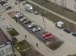 В Волжском из авто похитили деньги: поиск свидетелей