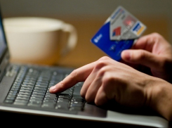 Волжанка продиктовала мошеннику все данные своей карты и лишилась 36 тысяч рублей