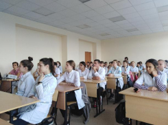 Волжские студенты-медики «окунулись» в мир без алкоголя