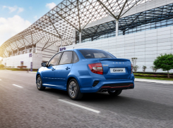 В «Мир Авто» уже в наличии LADA Granta с мультимедийной системой нового поколения LADA EnjoY Pro с Яндекс.Авто