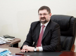 Доход ректора ВолГУ за год вырос почти в четыре раза