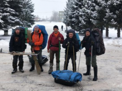 Волжские путешественники открыли лыжню в Саратовской области