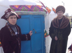 Волжан напоили кумысом на празднике Наурыз