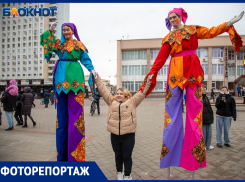 Интерактивная Рождественская сказка: в Волжском сделали праздник для детей