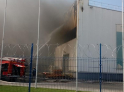  В ГУ МЧС региона прокомментировали возгорание на заводе в Волжском