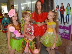 Волжанам показали гигантскую ложку из хвороста и инсталляцию с готическим орлом