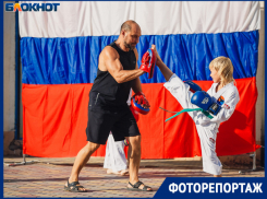Волжане отметили День Государственного флага России с размахом