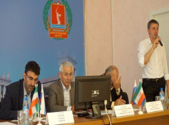 Иранские бизнесмены договорились о сотрудничестве с бизнесменами Волжского