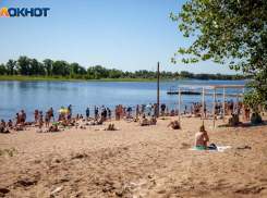 В Волжском ремонтируют дорогу к городскому пляжу