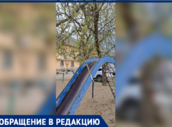 Опасность на детских площадках Волжского: родители бьют тревогу