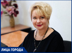 «Влюбилась в работу сразу», - заведующая ЗАГСом № 1 Марина Гончарова