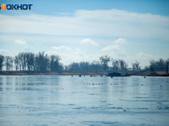 Выйти на лед и не утонуть: в Волжском напомнили о мерах безопасности на воде