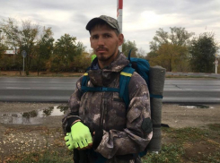 Путешественник Александр Пластков отметил удобные розетки в Волжском