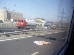 Под Волгоградом водитель переехал пенсионерку и скрылся с места ДТП