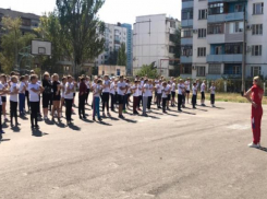 По городу проходит акция здоровья «зарядка по звездой»