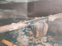 Пенсионеры задыхаются от вони из подвала в Волжском