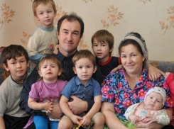 Приемные семьи Волжского получат поддержку