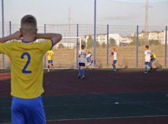 Турнир мини-футбола прошел в Волжском