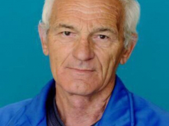 Выпускники школы и те кто учился у Грошева Владимира соболезнуют утрате