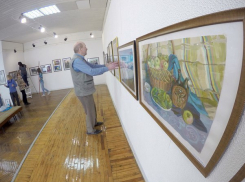 Лучшие работы юных волжан составят новую экспозицию Выставочного зала