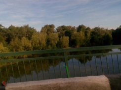 40-летний мужчина погиб, ударившись головой об дно реки под Волжским