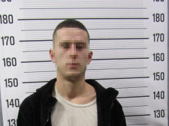 Собутыльник с криминальным прошлым обчистил карманы 41-летней волжанки