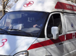 51-летняя жительница Средней Ахтубы попала под колёса иномарки во дворе своего дома